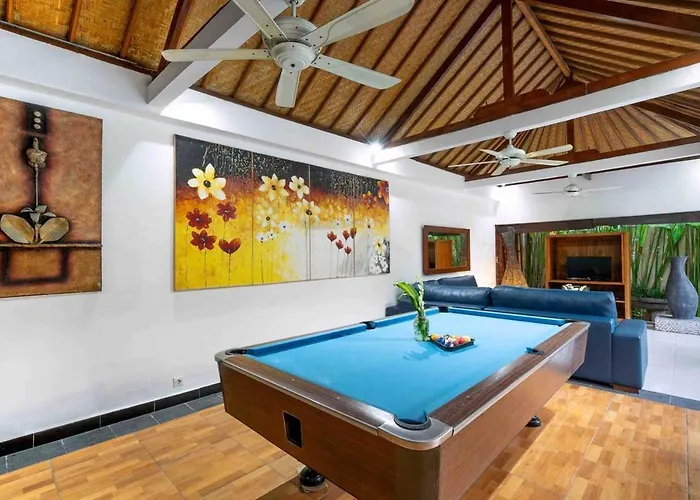 Villa C 4 Bedroom Private Pool & Kitchen Legian Seminyak (Bali)