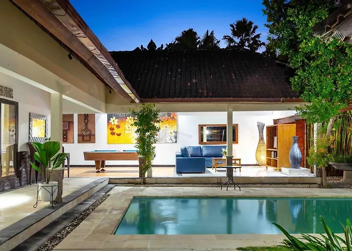 C 4 Bedroom Private Pool & Kitchen Legian Villa Seminyak (Bali)